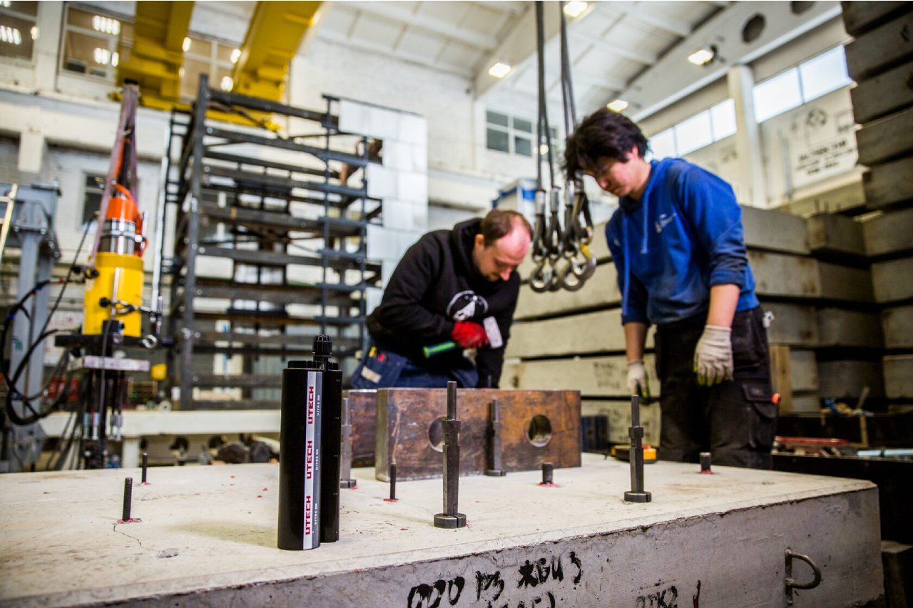 В НИУ МГСУ начались испытания отечественного химического анкера UTECH HITRE 500